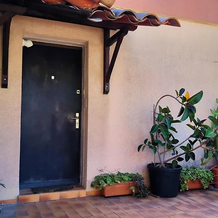 La Madrague Cote D'azur Апартаменты *